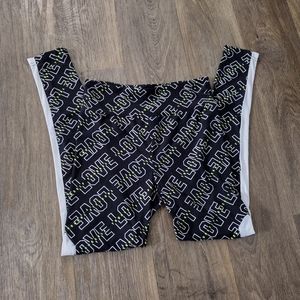 No boundaries leggings size Medium